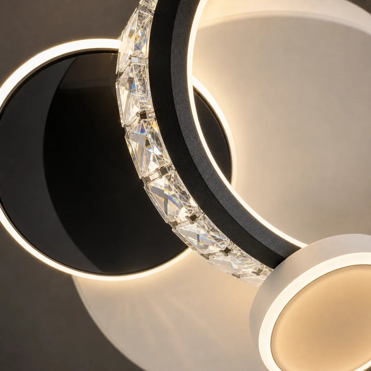 LED lustr s krištáľmi PRISMIQ 45 W, 3 kruhy, studené/teplé/neuterálne svetlo, čierny, imaginea 2