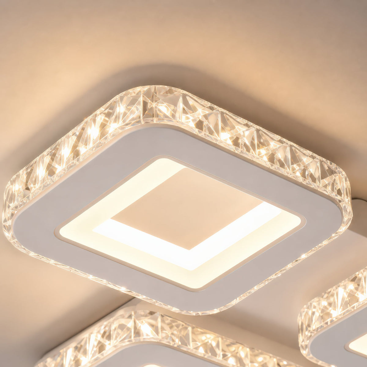 LED luster s diaľkovým ovládačom a krištáľom LEILA RGB 69 W, 4 štvorce, studené/teplé/neutrálne svetlo, stmívateľný, biela farba, imaginea 9