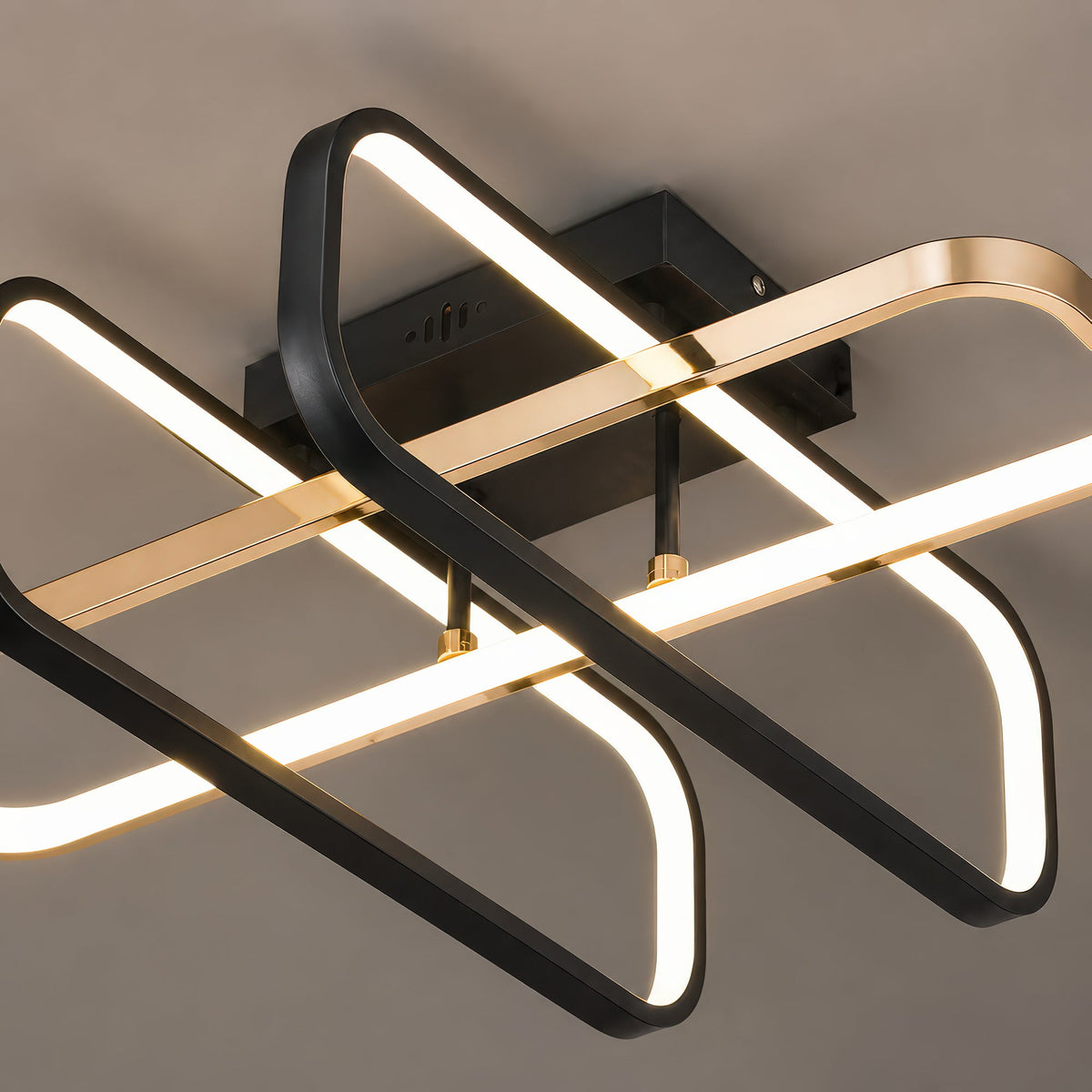 Lustra LED cu telecomanda TRANBERG, 3 surse, 3000K/4000K/6000K, 152W, Metal și Plastic, Negru